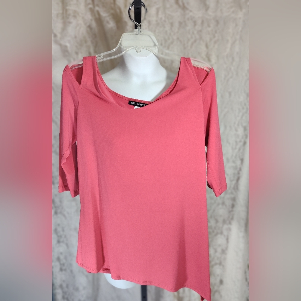 Soft Works Coral Cold Shoulder Blouse Nwot